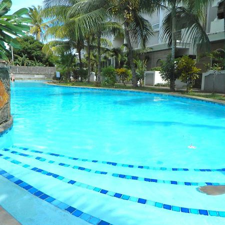 Ariel Beach Villa* Grand Baie Bagian luar foto
