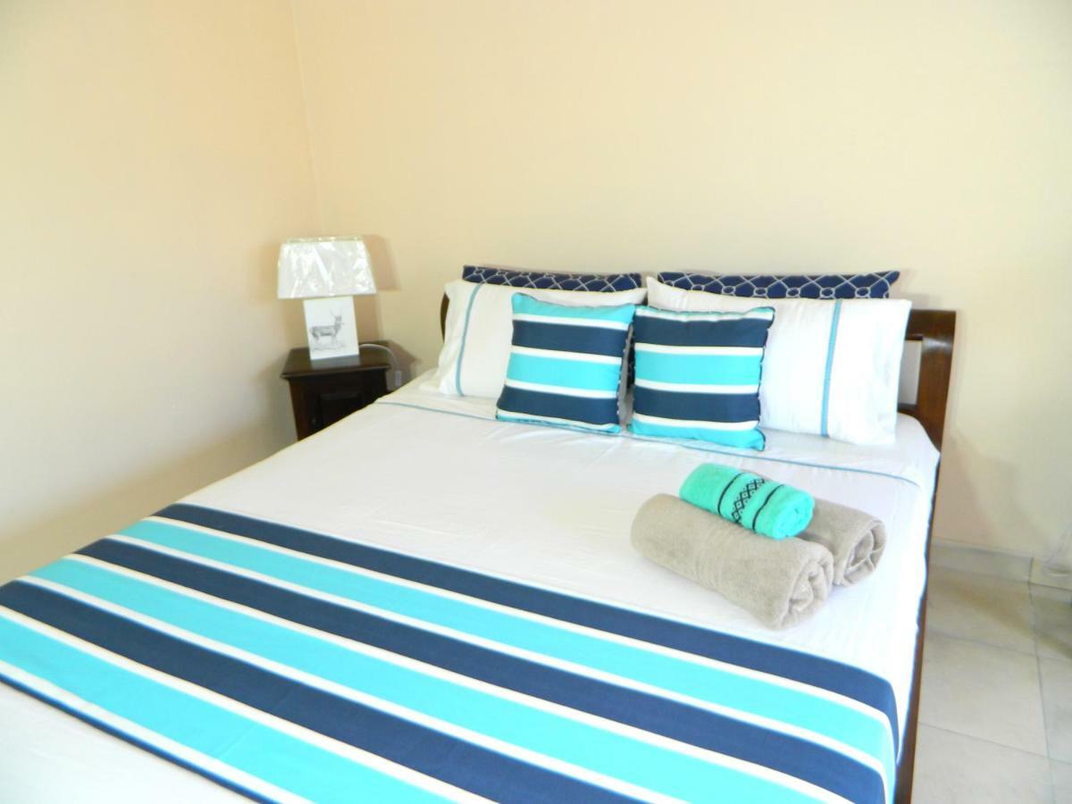 Ariel Beach Villa* Grand Baie Bagian luar foto
