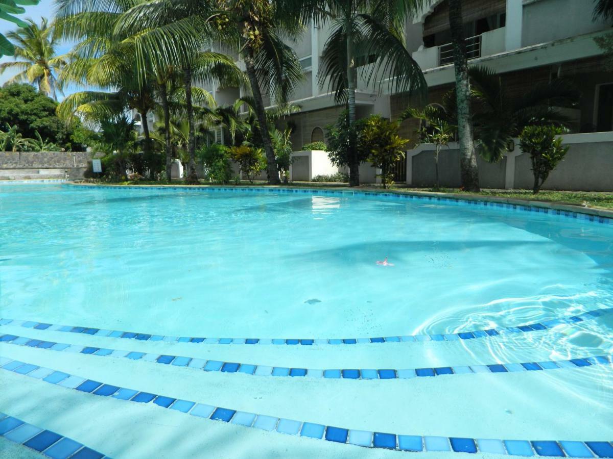 Ariel Beach Villa* Grand Baie Bagian luar foto
