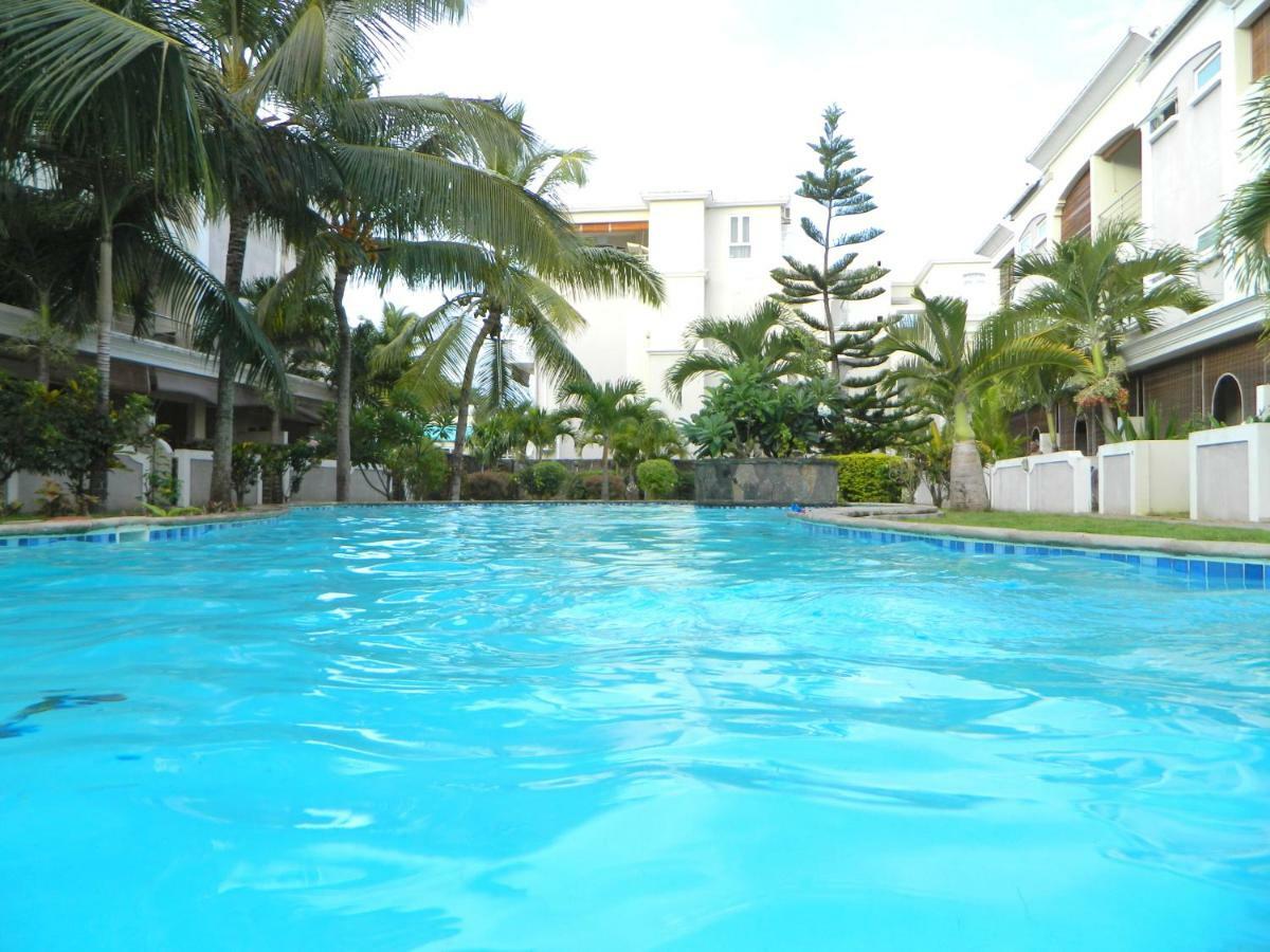 Ariel Beach Villa* Grand Baie Bagian luar foto